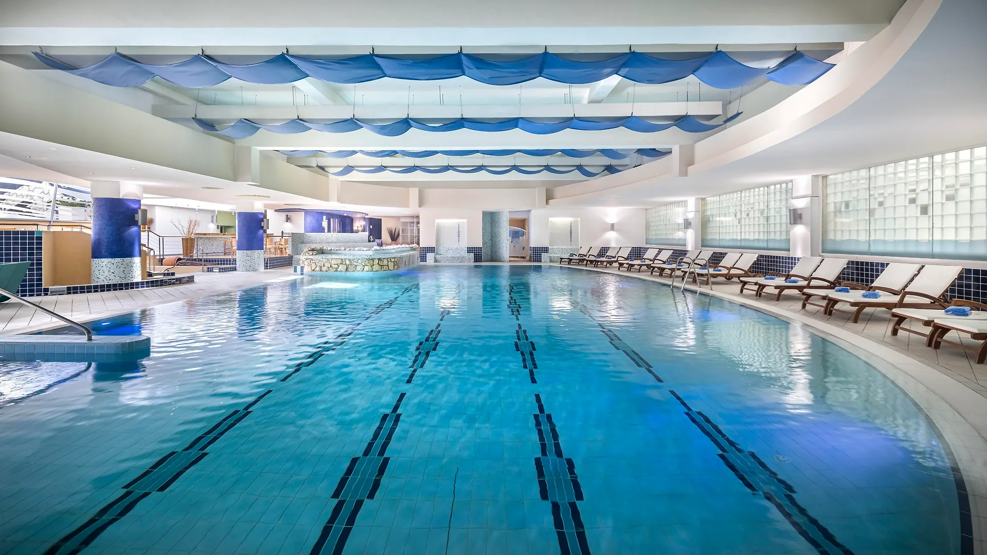 Valamar Diamant Hotel Πόρετς